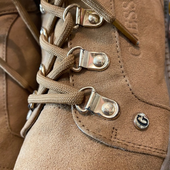 Guess Ladies 8.5 Boots - Picture 9 of 9